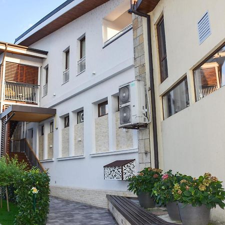 Hotel Curtea Veche Curtea de Argeş Exterior foto