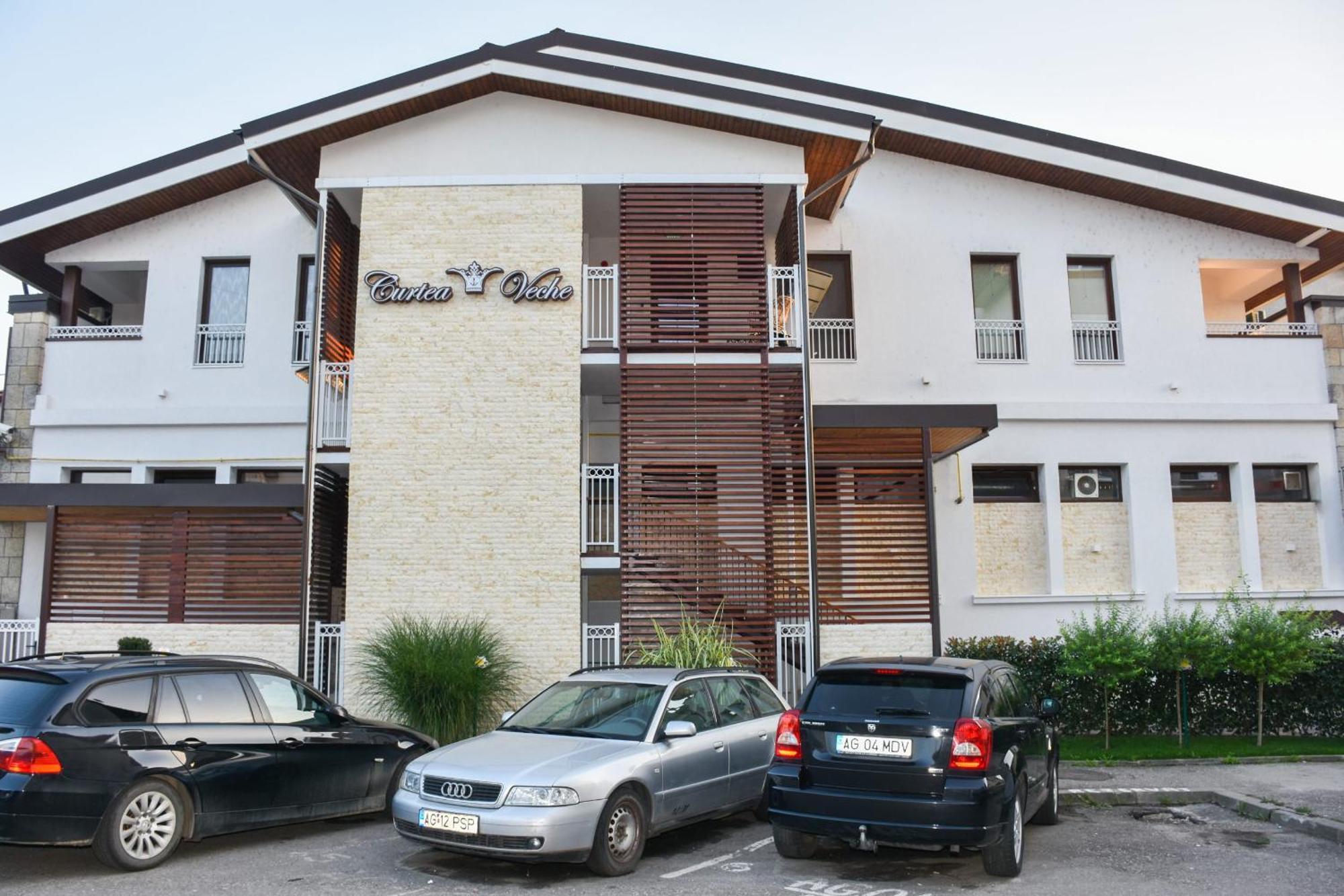 Hotel Curtea Veche Curtea de Argeş Exterior foto